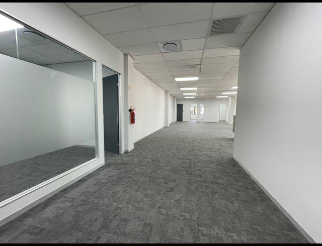330M² OFFICE TO LET IN RIVONIA